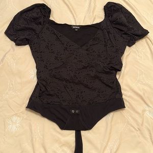 Express Short sleeve thong body suit extra large in black lace